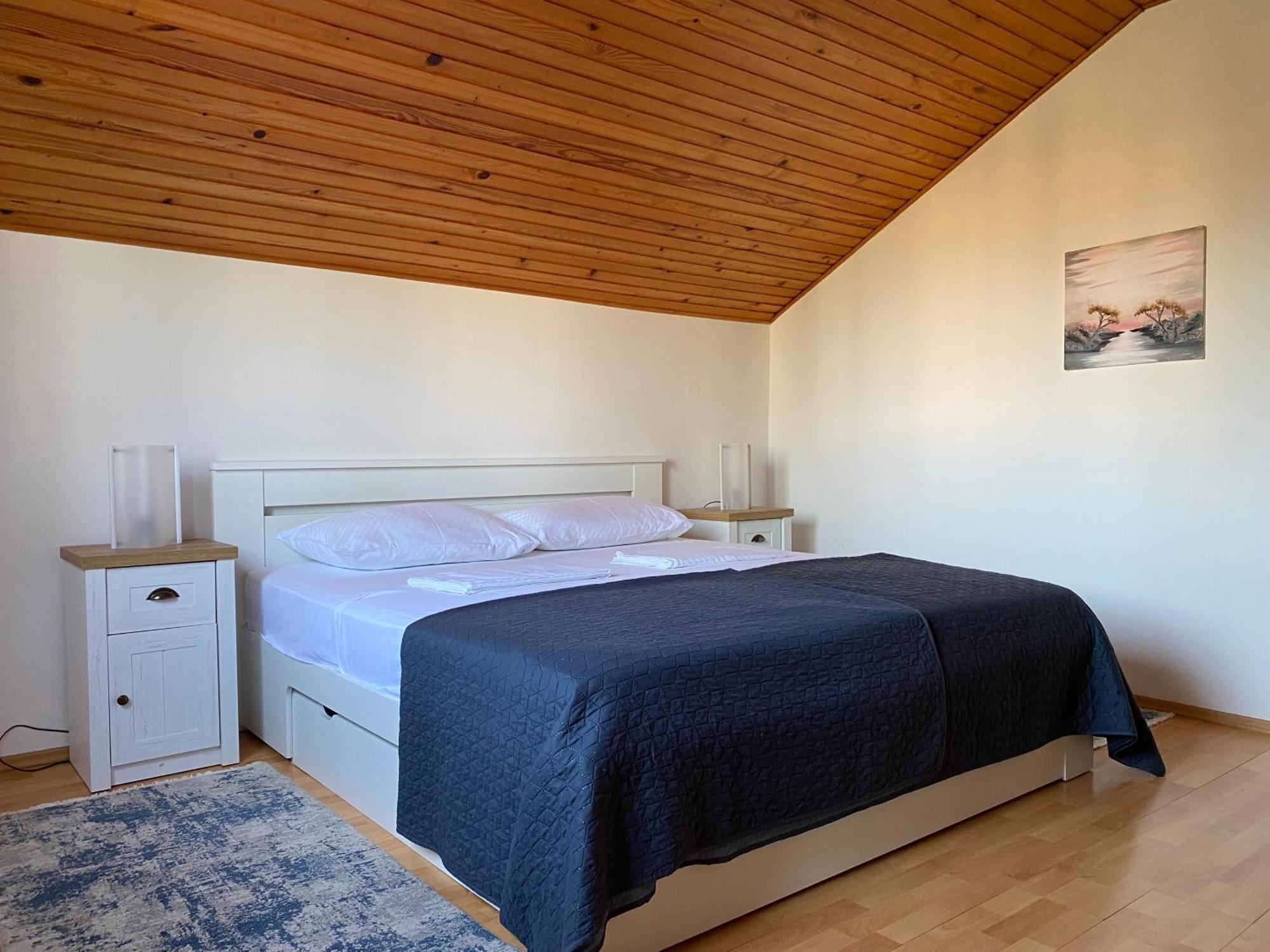 Apartments Maria Biograd Na Moru Bagian luar foto