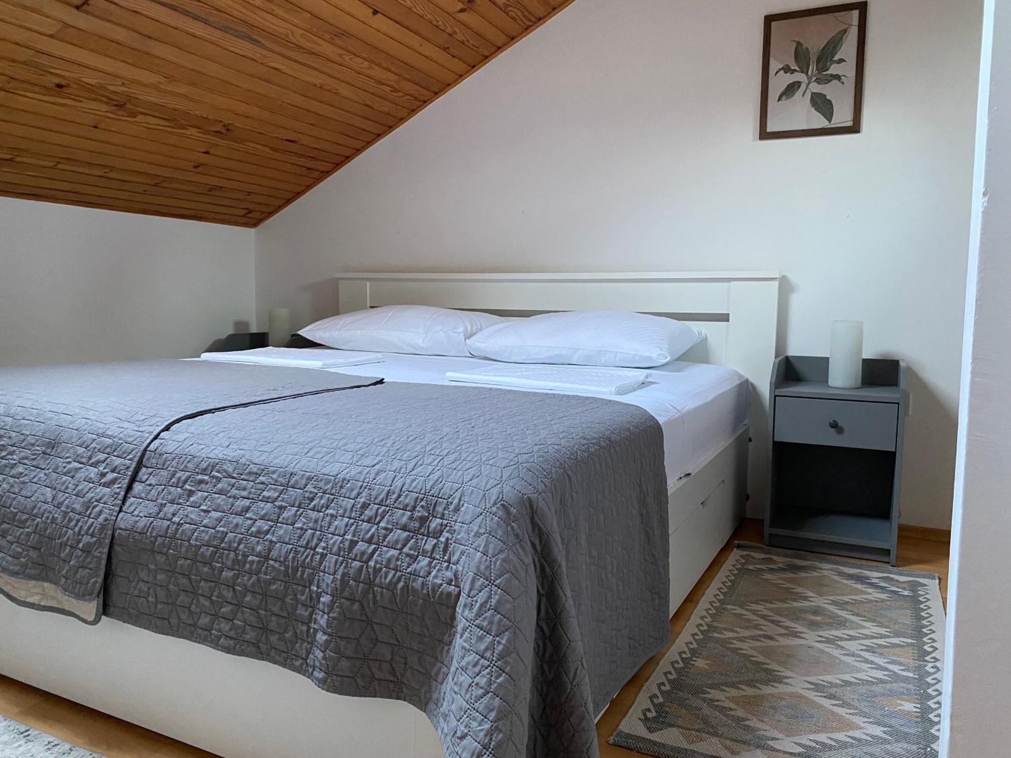Apartments Maria Biograd Na Moru Bagian luar foto