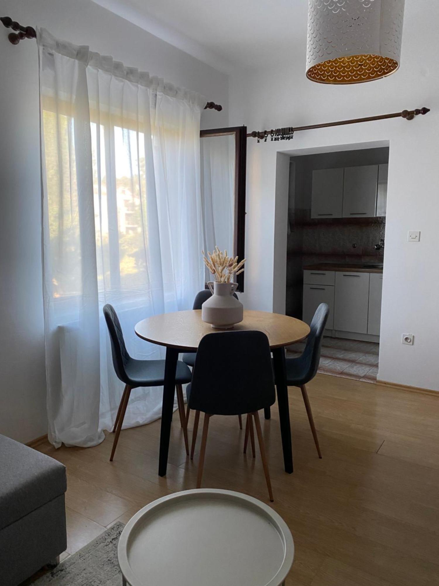 Apartments Maria Biograd Na Moru Bagian luar foto