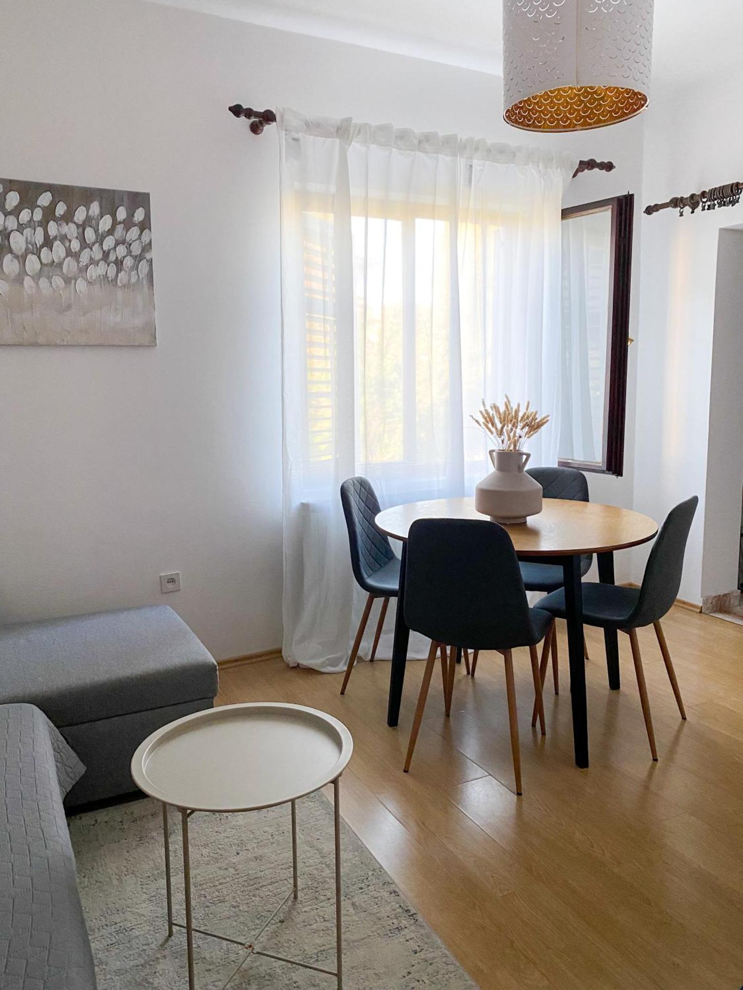 Apartments Maria Biograd Na Moru Bagian luar foto
