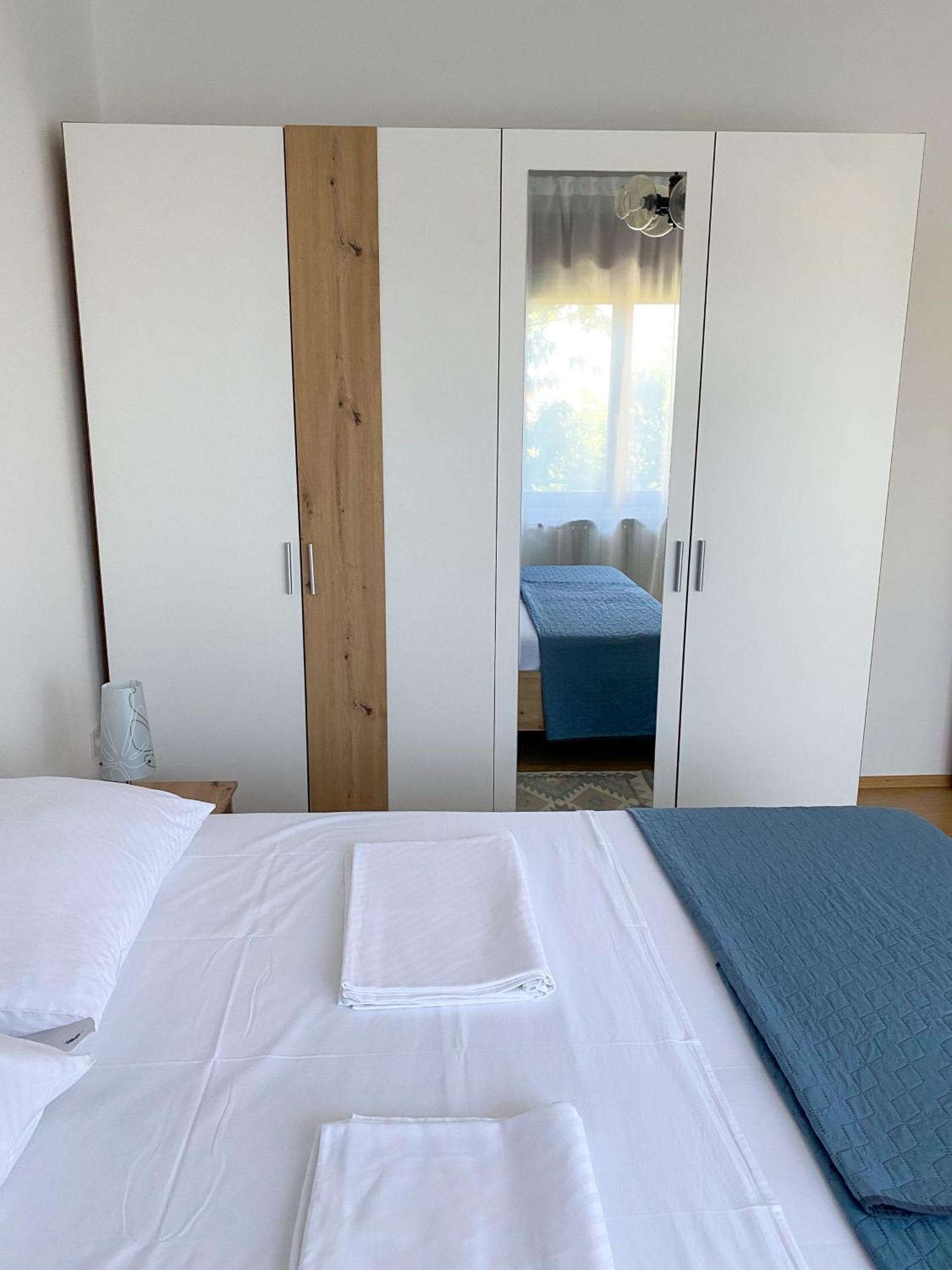 Apartments Maria Biograd Na Moru Bagian luar foto