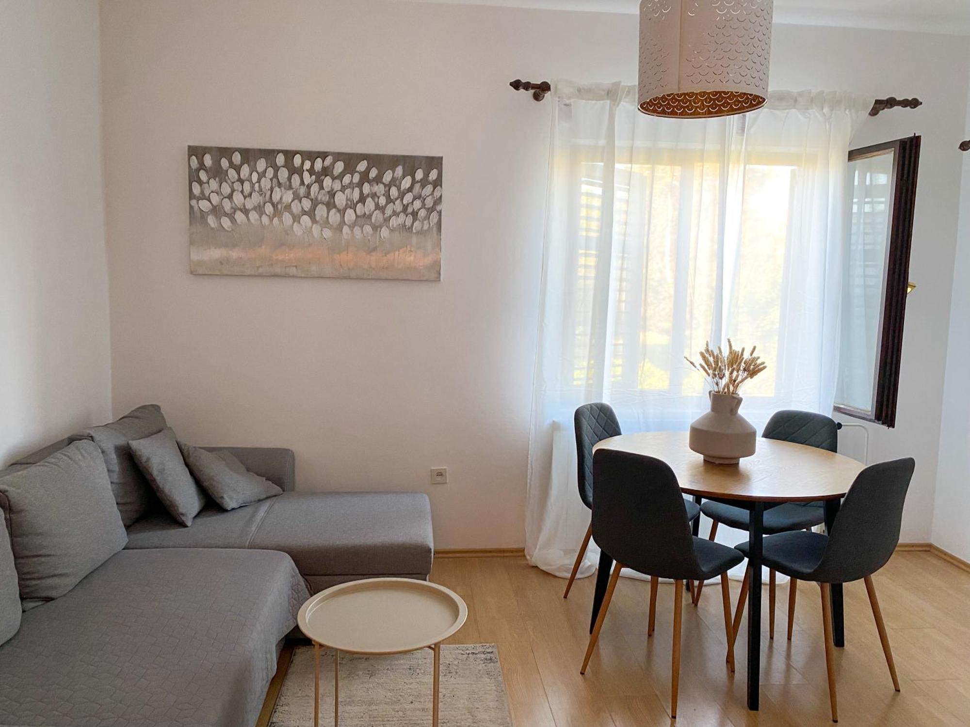 Apartments Maria Biograd Na Moru Bagian luar foto